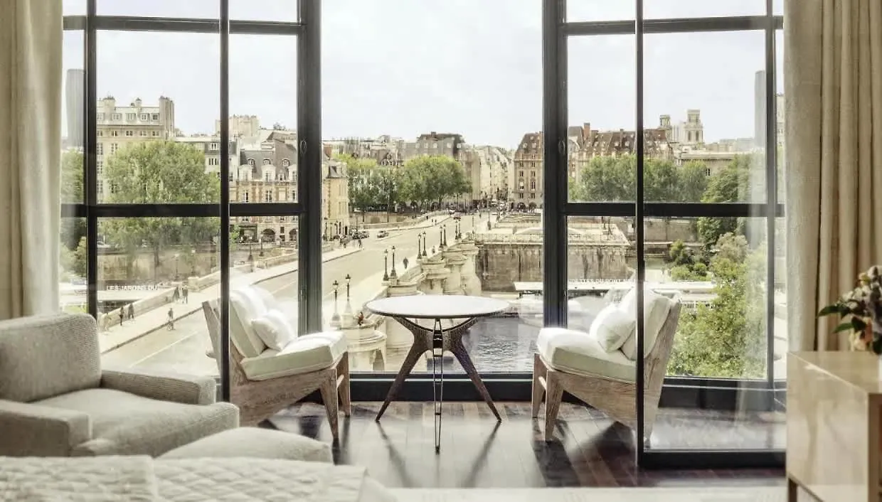 Marais Louvre Luxury New 2Br Full Ac By Melvane Parijs 0*,