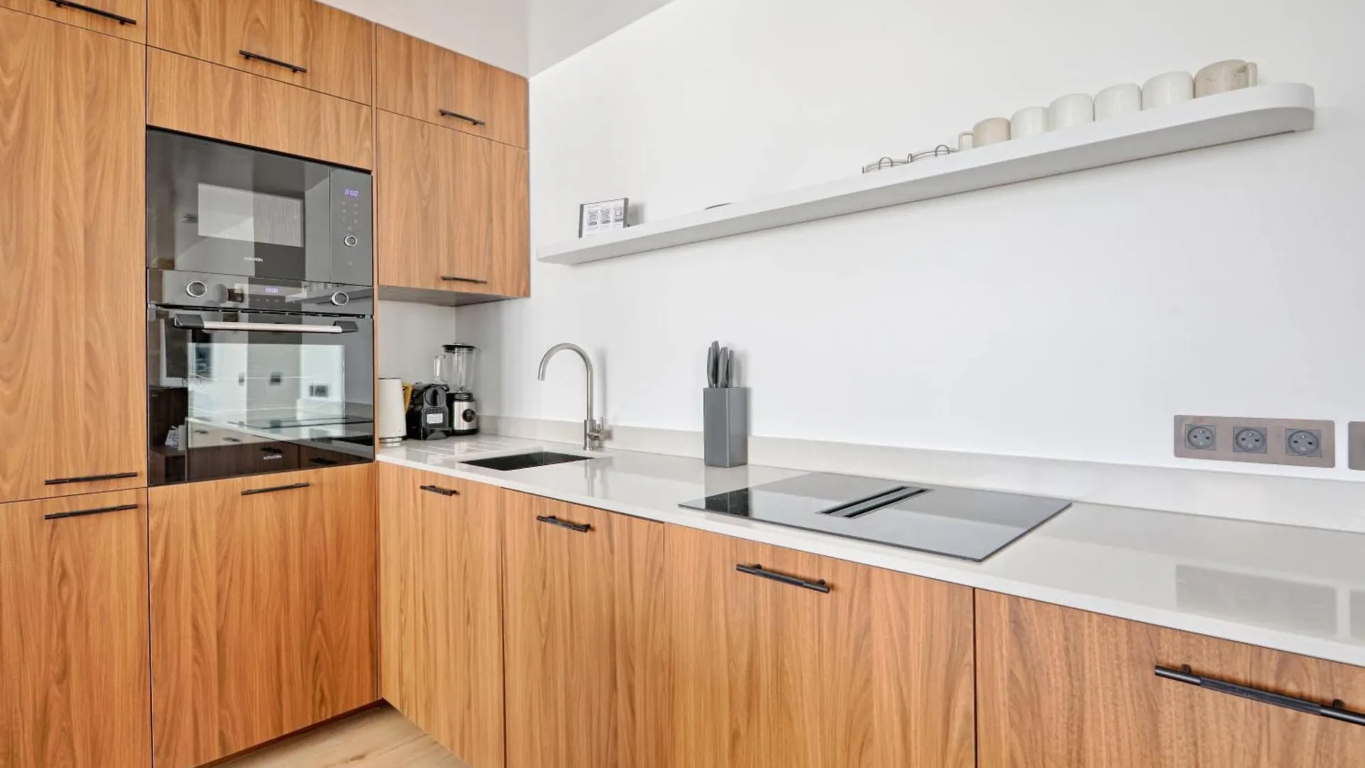 Appartement Marais Louvre Luxury New 2Br Full Ac By Melvane Parijs Frankrijk