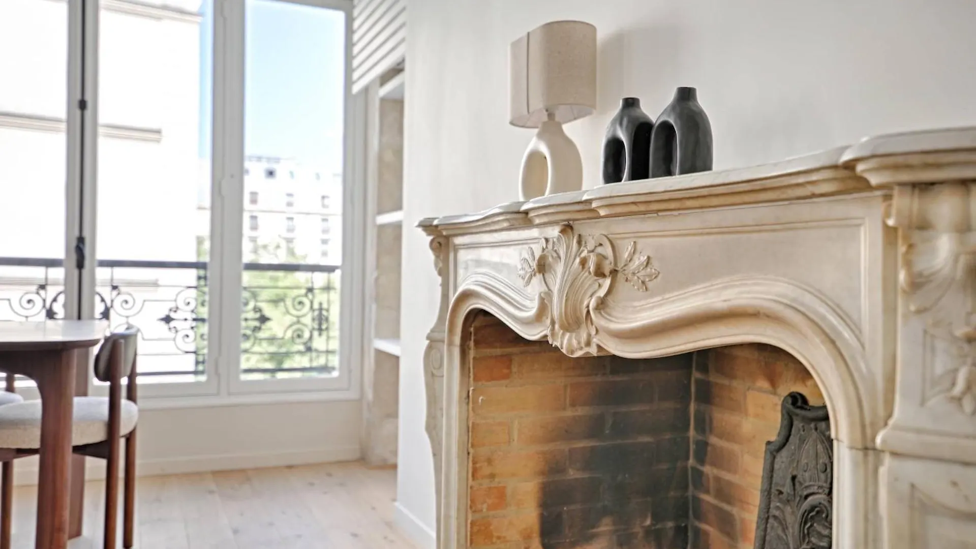 Marais Louvre Luxury New 2Br Full Ac By Melvane Parijs